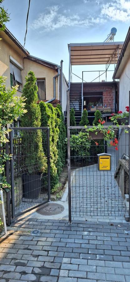 Apartman Zivkovic Лесковац Екстер'єр фото